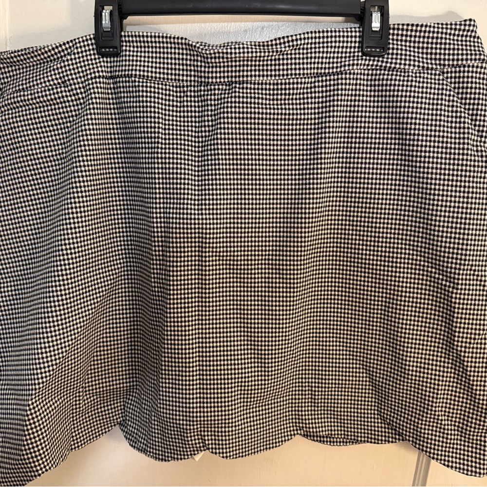 Tribal Black and White Mini Skirt/Skort 24W